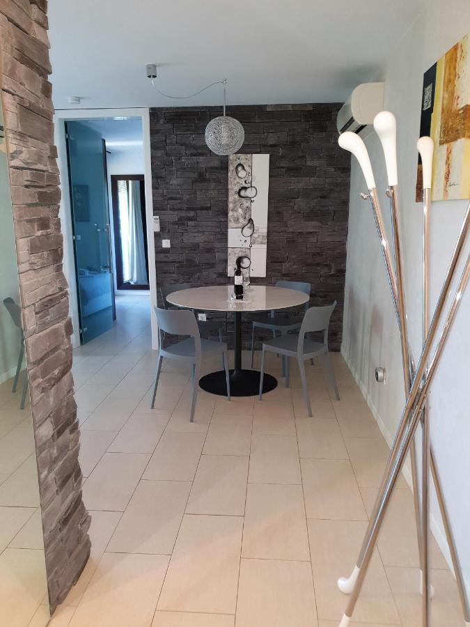 Lucia Exclusive With Parking In The Garage Apartment Porec Bagian luar foto