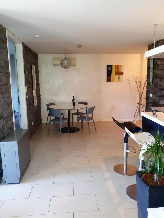 Lucia Exclusive With Parking In The Garage Apartment Porec Bagian luar foto
