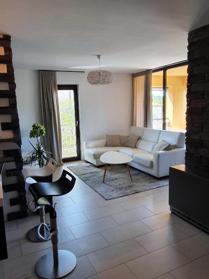 Lucia Exclusive With Parking In The Garage Apartment Porec Bagian luar foto